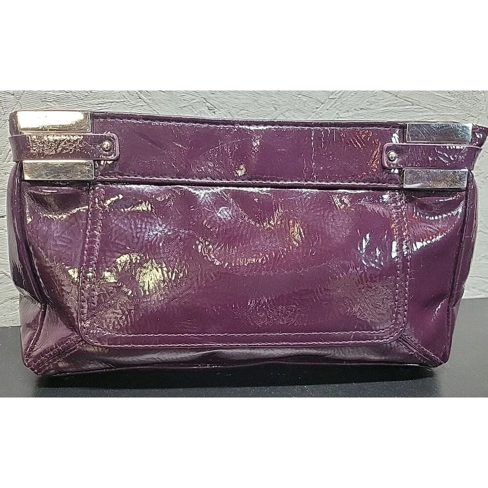 Victoria's Secret Cosmetic Bag Women Purple Vinyl Tasseled Clutch:‎ Bag only